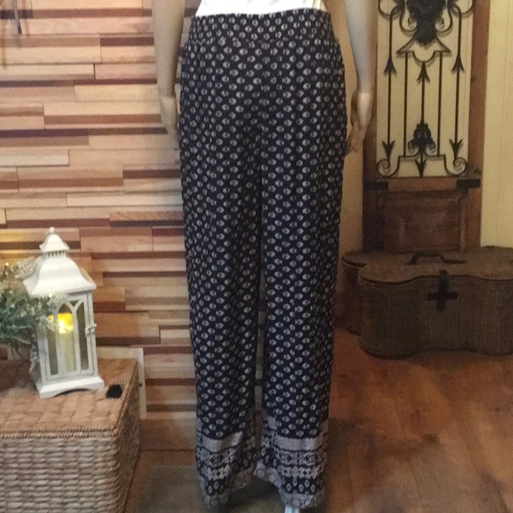 COMFORTABLE WIDE LEG TIE FRONT PANTS - Picture 9 of 12